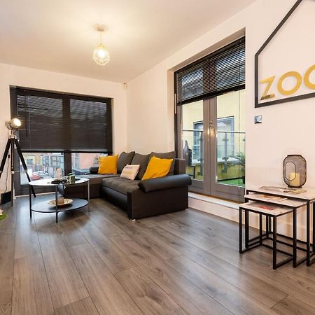 Luxe Place - Netflix & Workspace For 6 Birmingham Exterior foto
